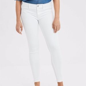 American Eagle Super Stretch White Skinny Jeans